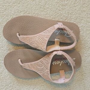 Skechers Meditation New Moon Sandals